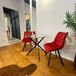 Calea Victoriei Deluxe Studio